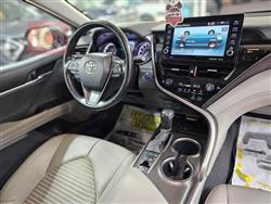 تۆیۆتا کامری